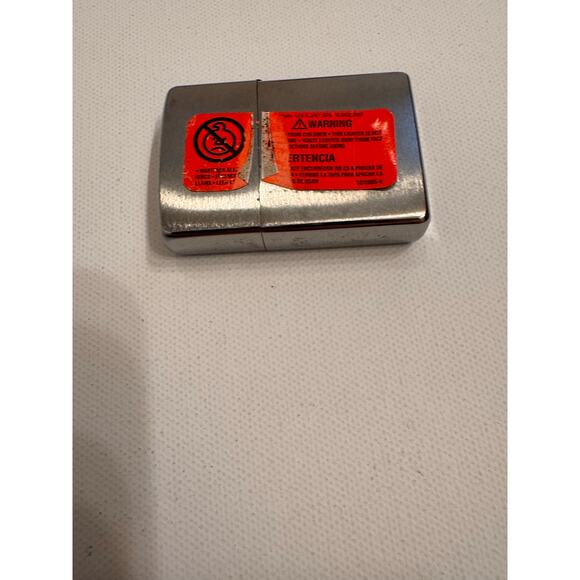 New England Patriots Zippo Lighter Helmet Blue Red Windproof - Picture 3 of 6